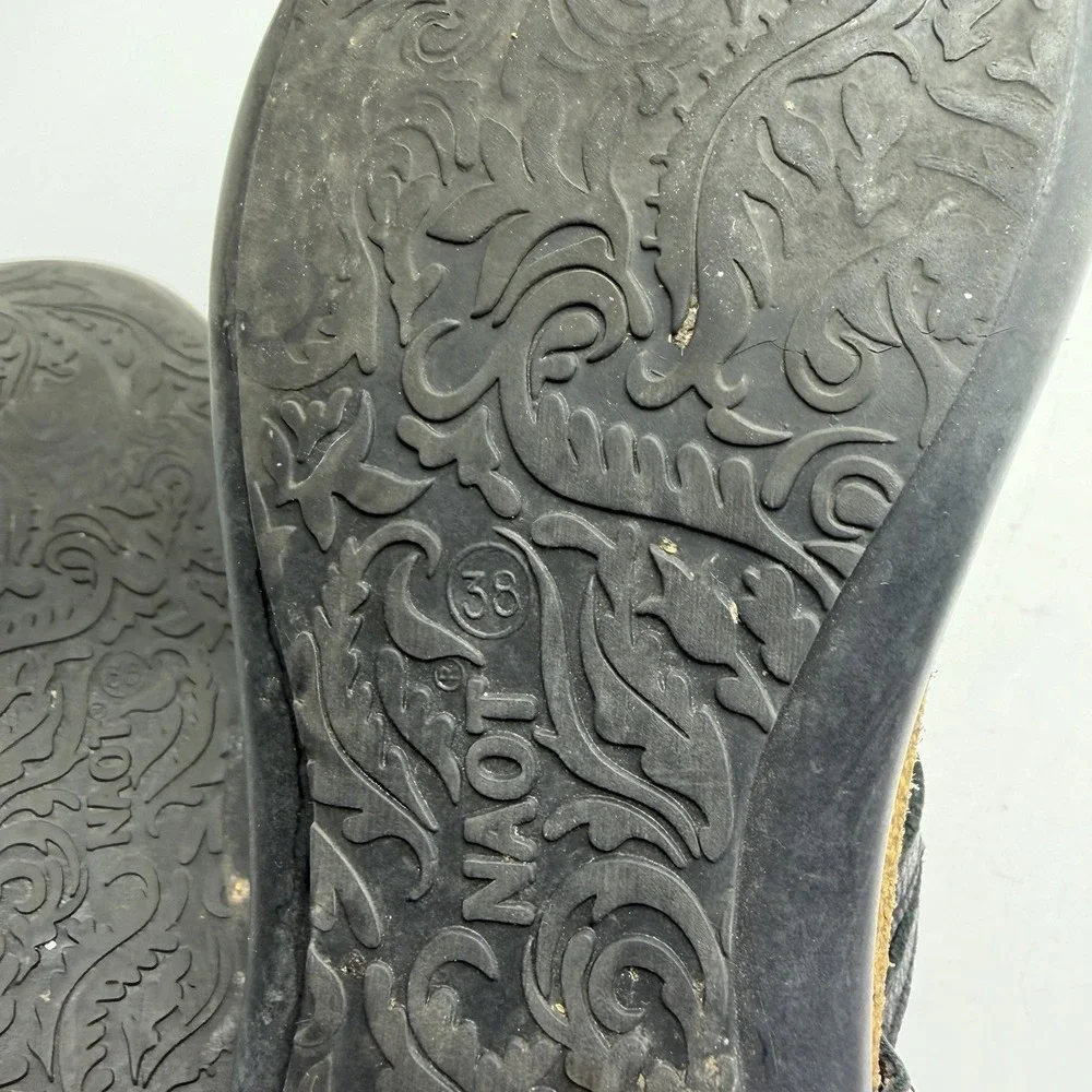 Naot Courtney Classic Flat Sandal Womens 7.5 Soft Black Leather EU 38 Read